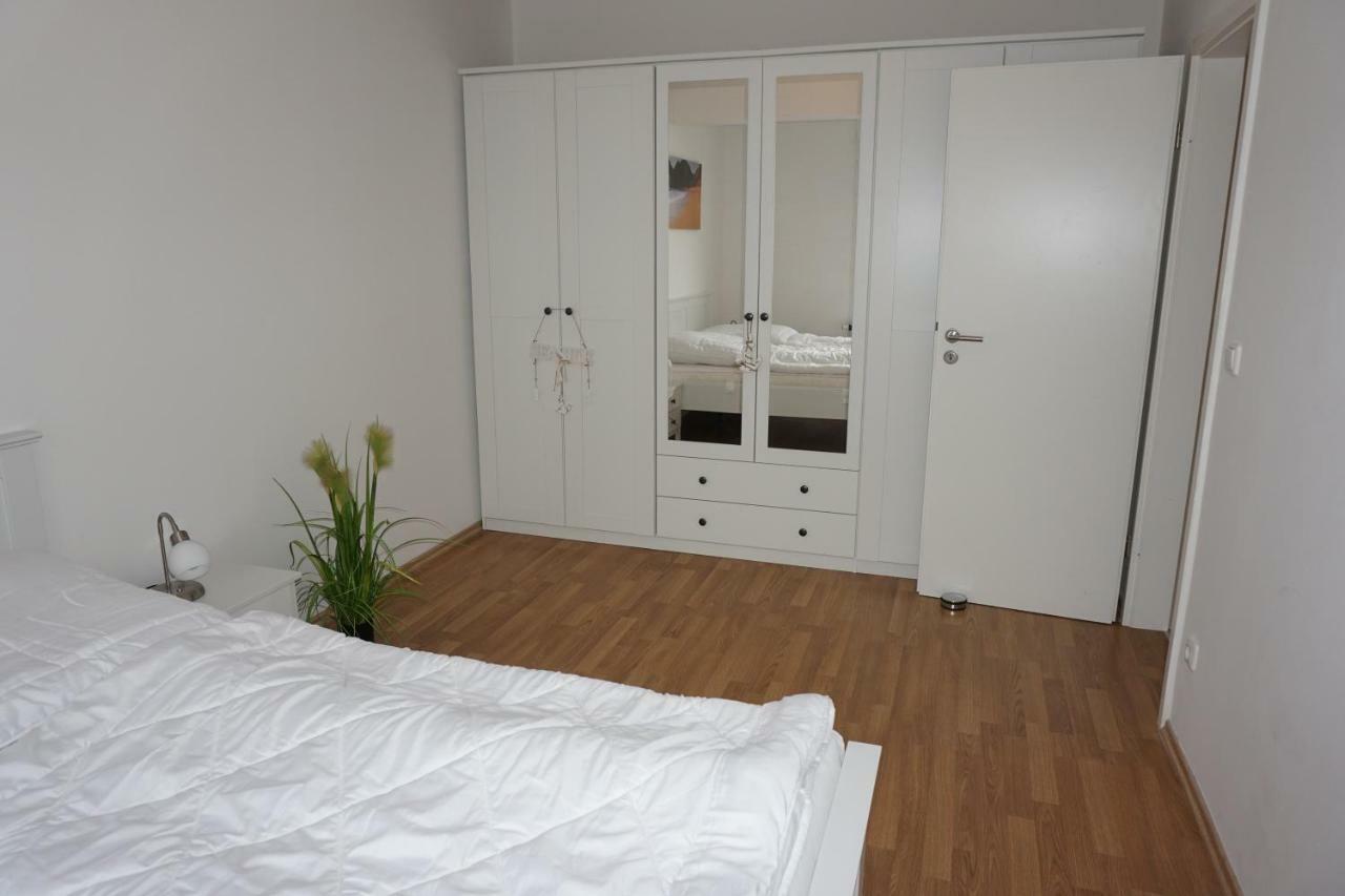 Ferienwohnungen Rügen Findling Breege Exterior foto